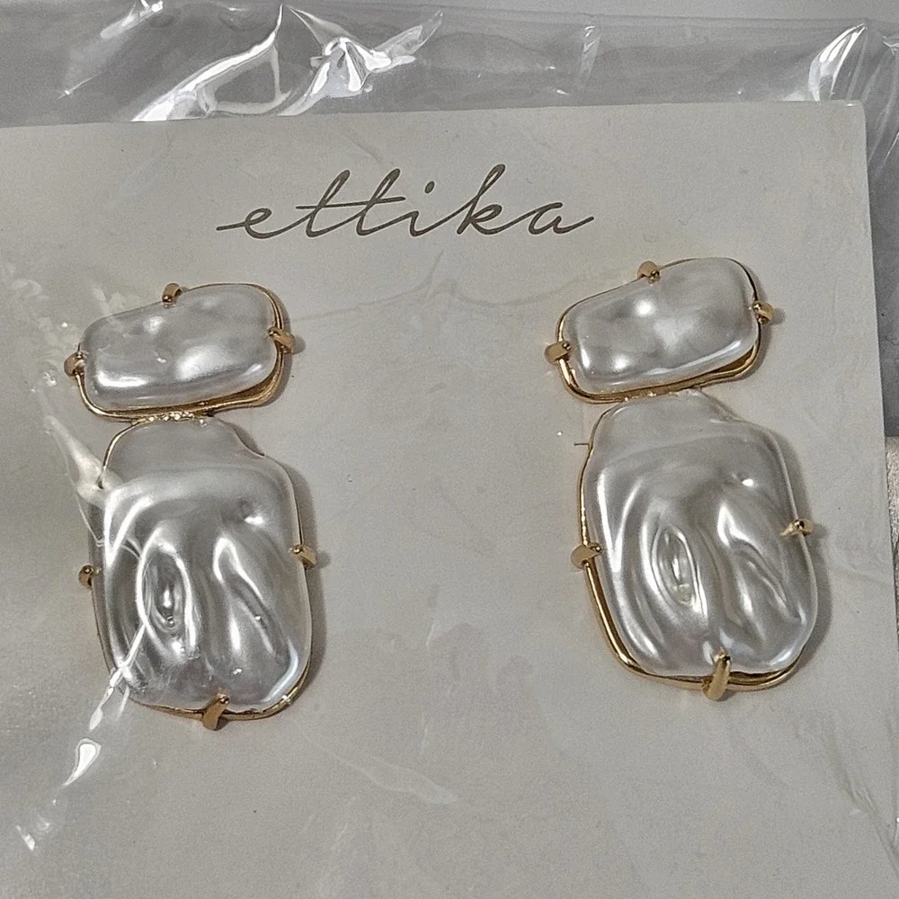 Ettika 18k Gold Plated Imitation Pearl Dangle Drop Earrings New Dust Bag - Picture 1 of 6